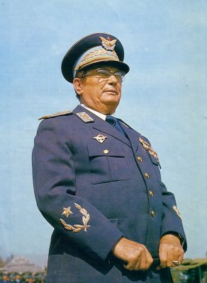 tito-poza14.jpg, 23 KB
